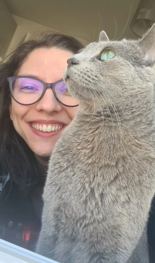 Portrait Nelly & Rainbow - Formation Comportementaliste félin et cat-sitter